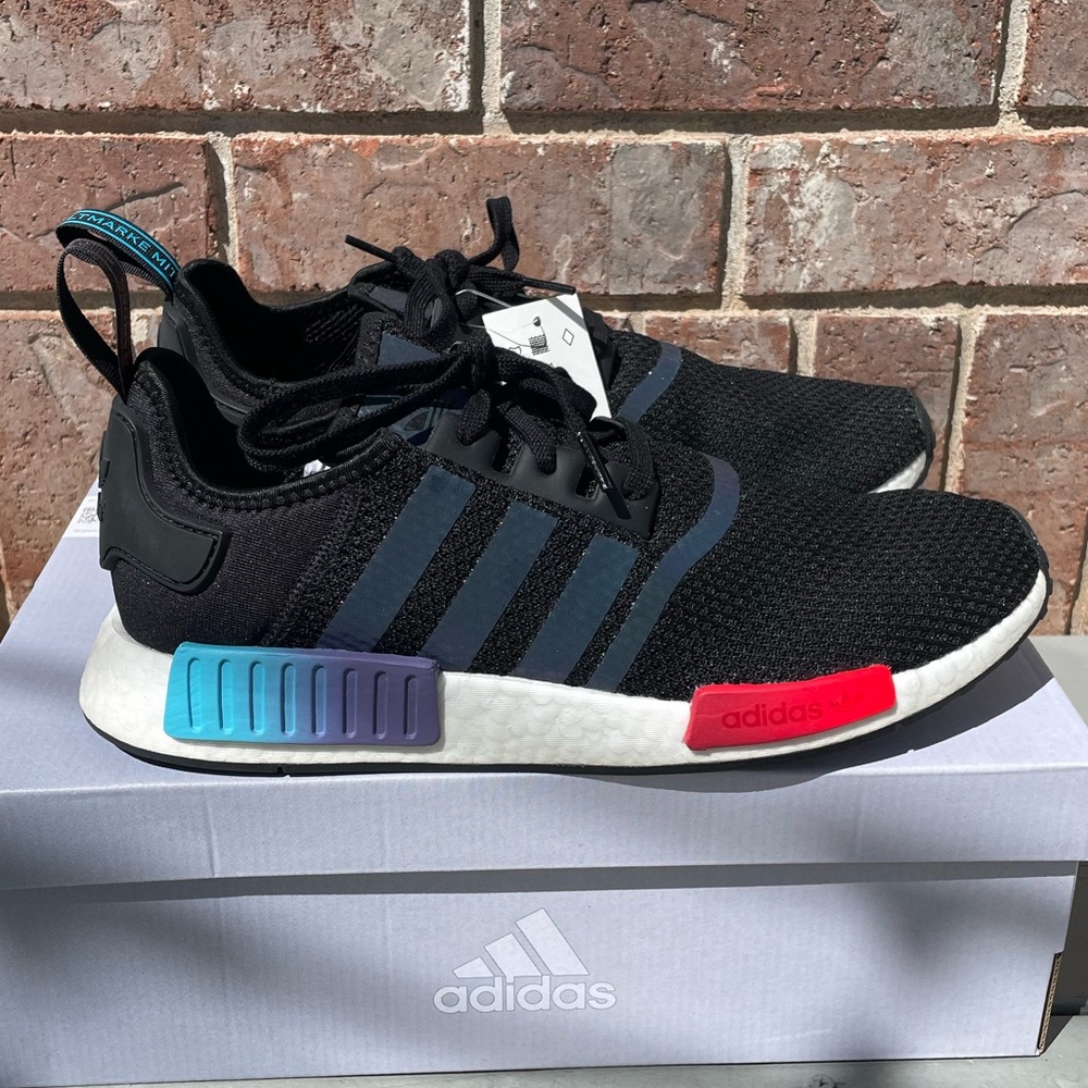 NEW IN BOX ADIDAS Originals NMD_R1 Gradient Core Black Running Shoes